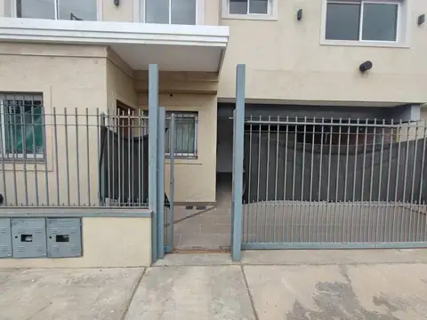 Rivadavia 400, Piso 2