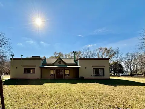 Venta Casa 322 m2. Terreno 1 ,1 ha. Ch. La Alameda