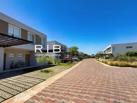 Townhouses en Pilará