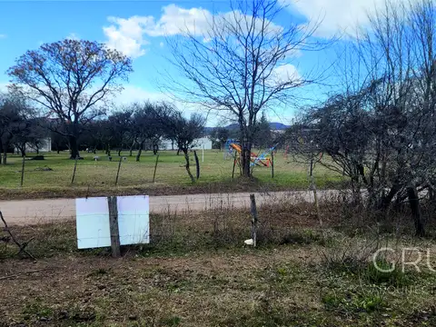 SE VENDE LOTE EN POTRERO DE GARAY INTERESANTE UBICACIÓN 750