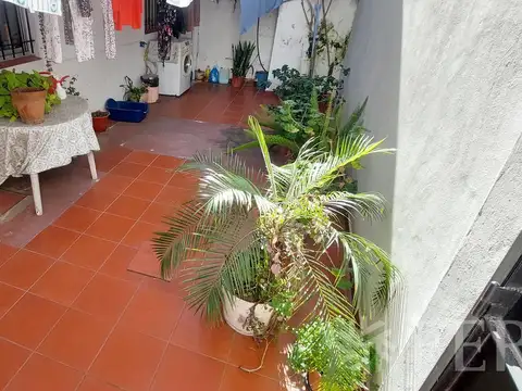 Depto Tipo Casa en Venta con 1 cocheras