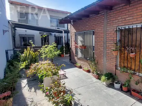 Venta PH 3 ambientes con patio en Gerli