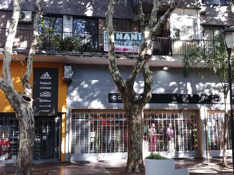 Departamento de 2 amb  al frente con balcon corrido