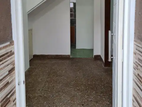 Depto Tipo Casa en Alquiler de 2 ambientes
