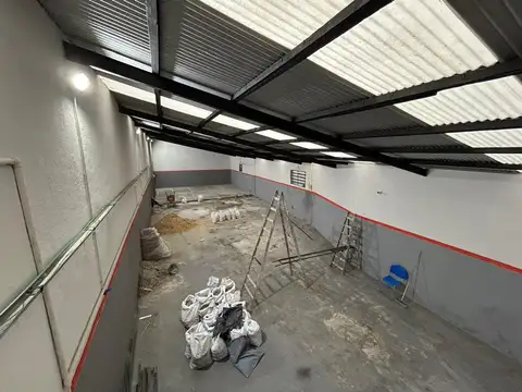 Galpon en Venta en Avellaneda, USD 195.000