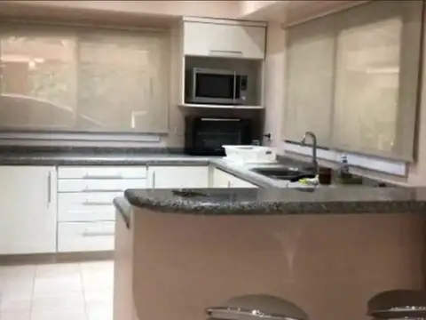 Casa en Venta en Francisco Alvarez, USD 350.000