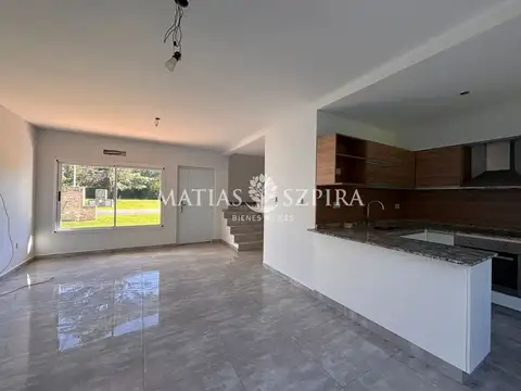 Casa en Venta en Paso Del Rey, USD 165.000