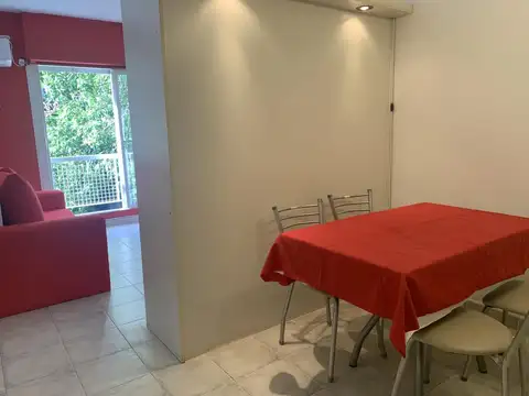 Alquilo Temporario en San Telmo. 2 Ambientes para 2 Personas.