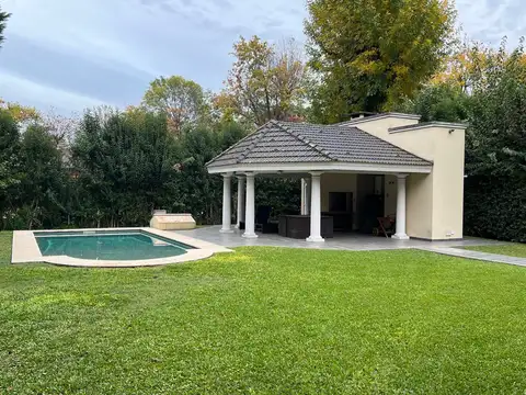 Casa en Venta en Highland Park Country Club, USD 449.000