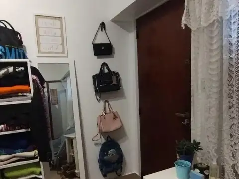 Casa 6 ambientes con 2 baños