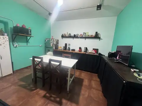 VENTA CASA 4 AMBIENTES. BERAZATEGUI