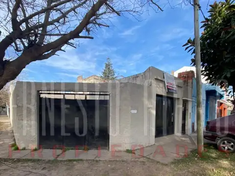 Casa 2 ambientes con 1 baño