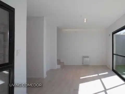 Depto Tipo Casa en Venta de 3 ambientes