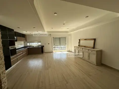 Departamento en Alquiler de 4 dormitorios