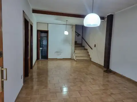 Depto Tipo Casa en Venta de 4 ambientes