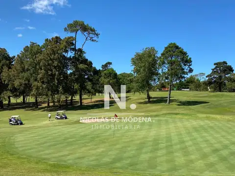 Venta de Espectacular terreno en la zona exclusiva de Golf en Punta del Este