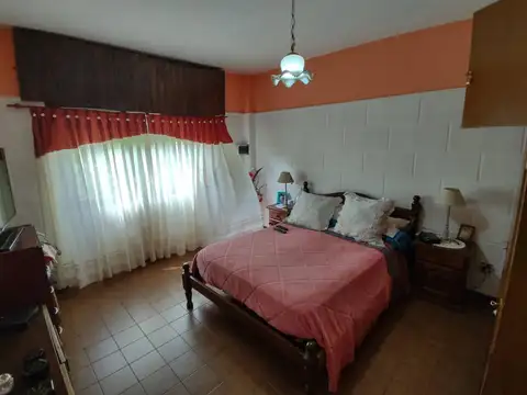 Casa  en venta en Gregorio De Laferrere