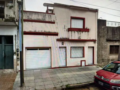 Casa en venta en Valentin Alsina