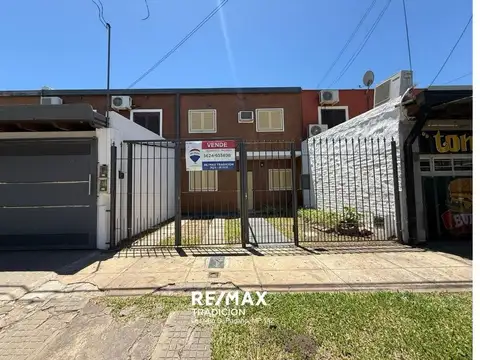 Casa en venta de 3 Dormitorios sobre AV. Chaco