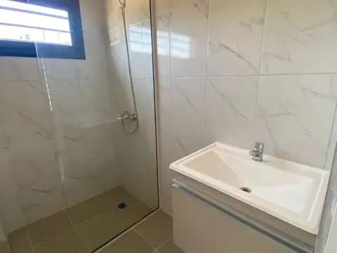 Casa - Venta - Argentina, Lobos