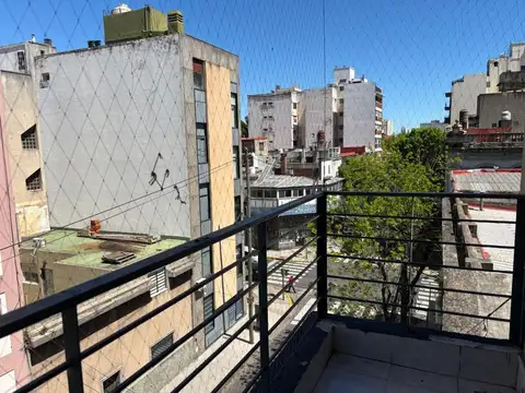 Alquiler Monoambiente con balcón San Cristóbal