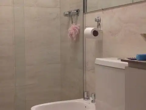 Depto Tipo Casa 4 ambientes con 2 baños