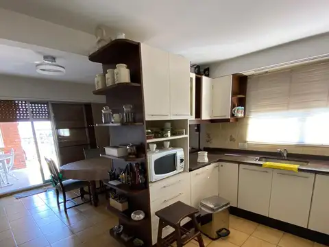 Departamento 5 ambientes con 3 baños