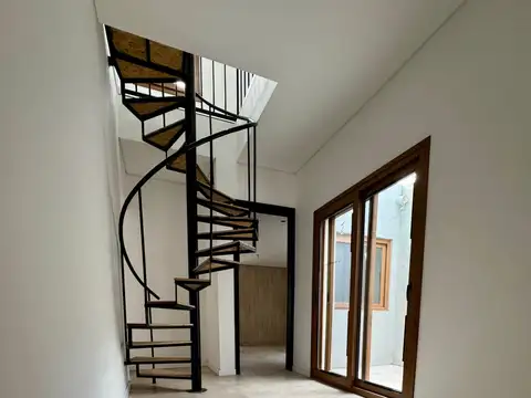 VENTA CASA EN BERUTI 522, ZÁRATE