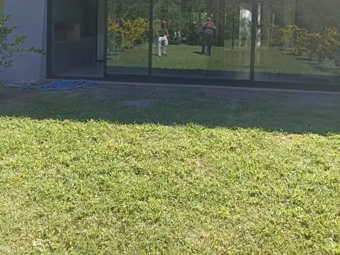 Depto Tipo Casa en Alquiler Temporal de 2 dormitorios