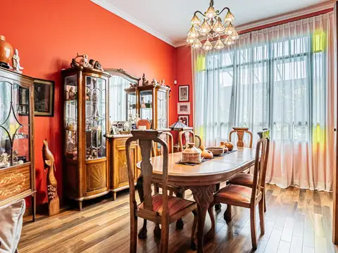 Casa en Venta con 1 cochera