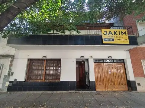 VILLA DEVOTO, VENTA DE CASA 3 PLANTAS
