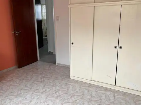 Depto Tipo Casa en Venta 50 años