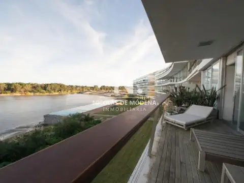 Departamento 5 ambientes con 4 baños