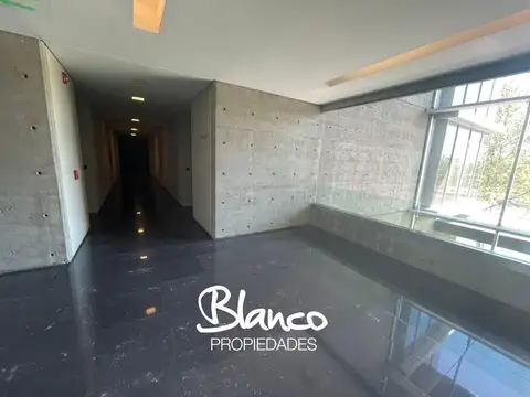 Oficina en Venta en Pilar Centro, USD 190.000
