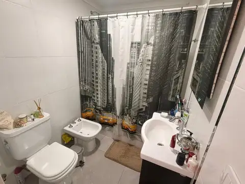 PH 2 ambientes en venta Montecastro con patio