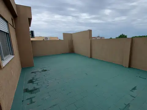 Depto Tipo Casa en Venta 40 años