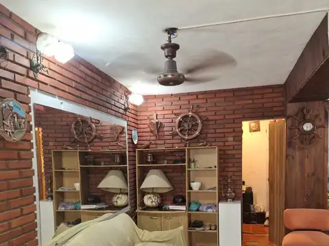 Casa 3 ambientes con 2 baños