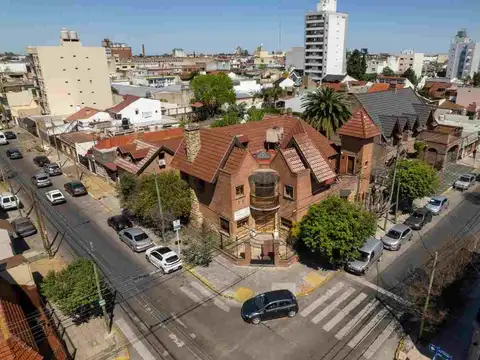 Doctor Enrique Eizaguirre 700