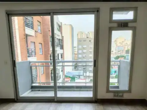 Departamento en venta monoambiente balcon cochera Carabobo al 100 Flores