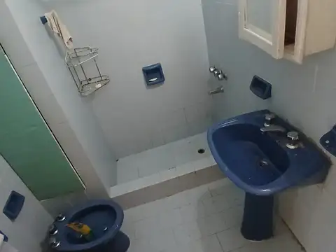 Depto Tipo Casa en Alquiler en Lanus Este, $ 580.000