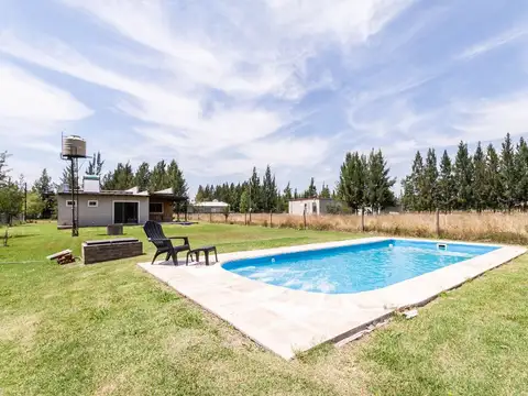 CASA QUINTA 3 DORM 3 BAÑOS 1600 M2 PILETA/QUINCHO