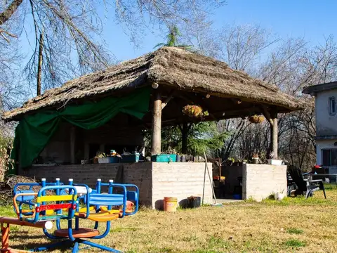 Casa en Venta con 1 cochera