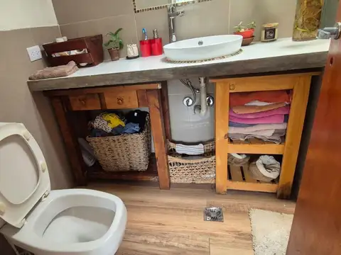 Casa 5 ambientes en Beccar - Lote Propio de 10 x 25 - Jardín - Cochera