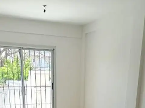 Ameghino 1165 , Piso 1