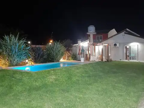 Casa en Venta en Barrio Felix U.Camet, USD 110.000