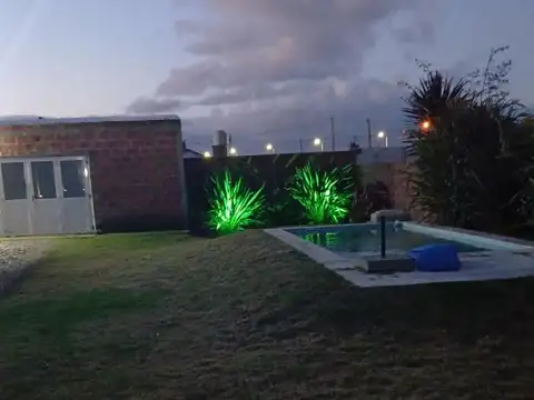 Casa 3 ambientes con 1 baño