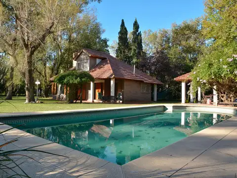 Quinta en Venta con 7 cocheras