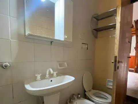 Depto Tipo Casa en Alquiler con 1 cocheras