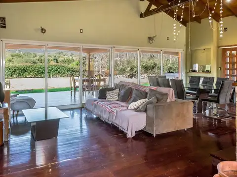 Casa en Venta de 5 dormitorios