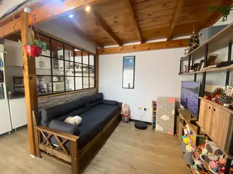 Depto Tipo Casa en Venta de 2 ambientes